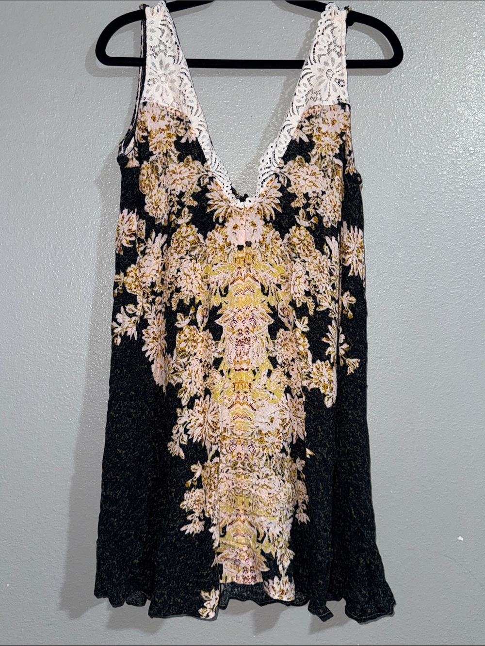 Free People Morning Sun slip dress black floral lace trim mini size M
